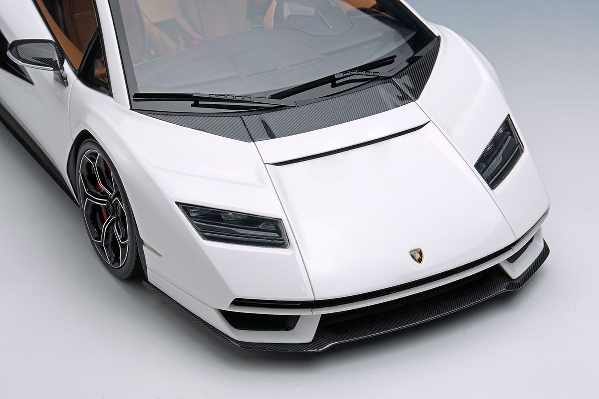 Pre-Order 1:18 Lamborghini Countach LPI 800-4 2022 EML160