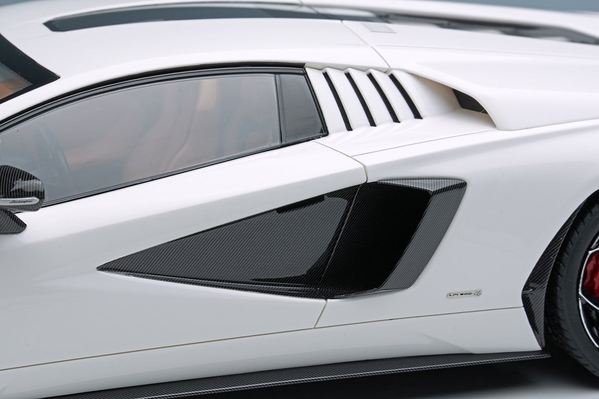 Pre-Order 1:18 Lamborghini Countach LPI 800-4 2022 EML160