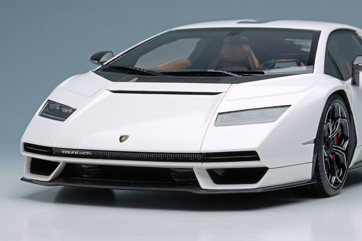 Pre-Order 1:18 Lamborghini Countach LPI 800-4 2022 EML160