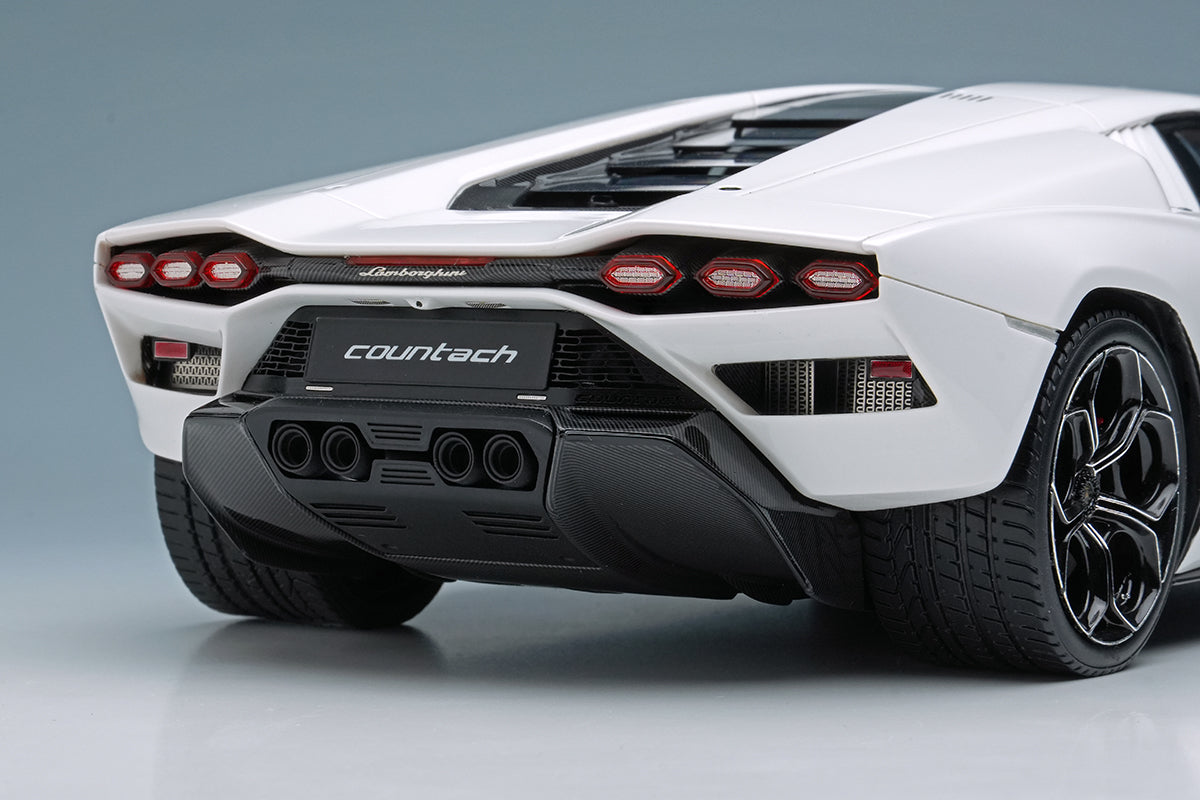 Pre-Order 1:18 Lamborghini Countach LPI 800-4 2022 EML160