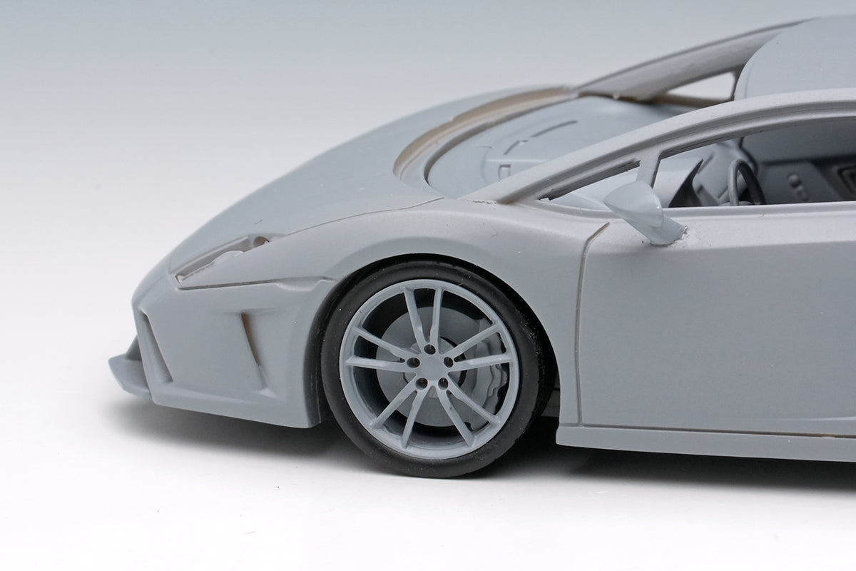 Pre-Order 1:43 Lamborghini Gallardo LP570-4 Squadra Corse 2014 EM670