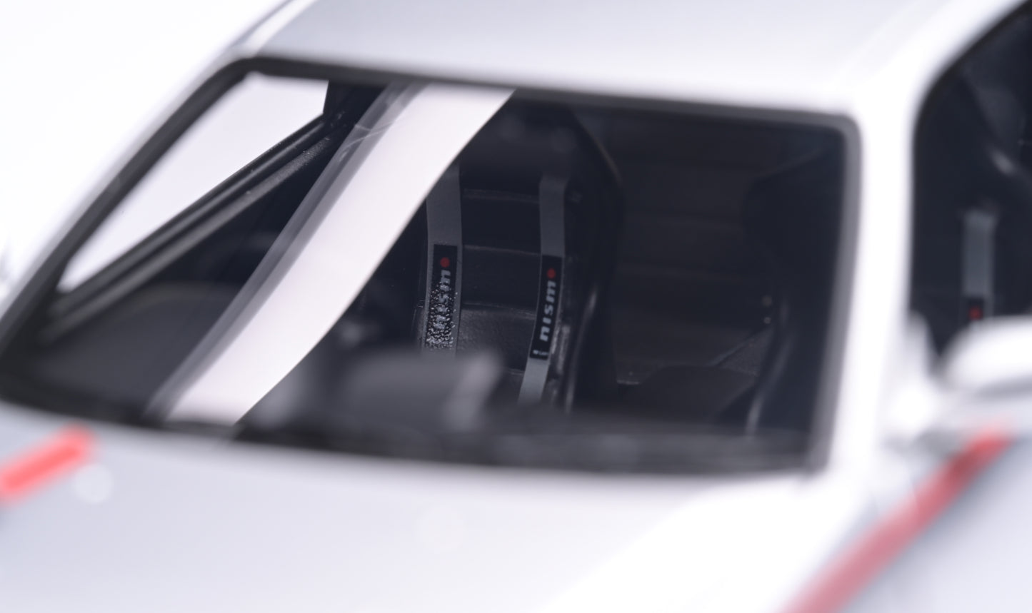 1:43 MakeUp NISSAN SKYLINE GT-R (BNR34) NISMO R-tune EM436A