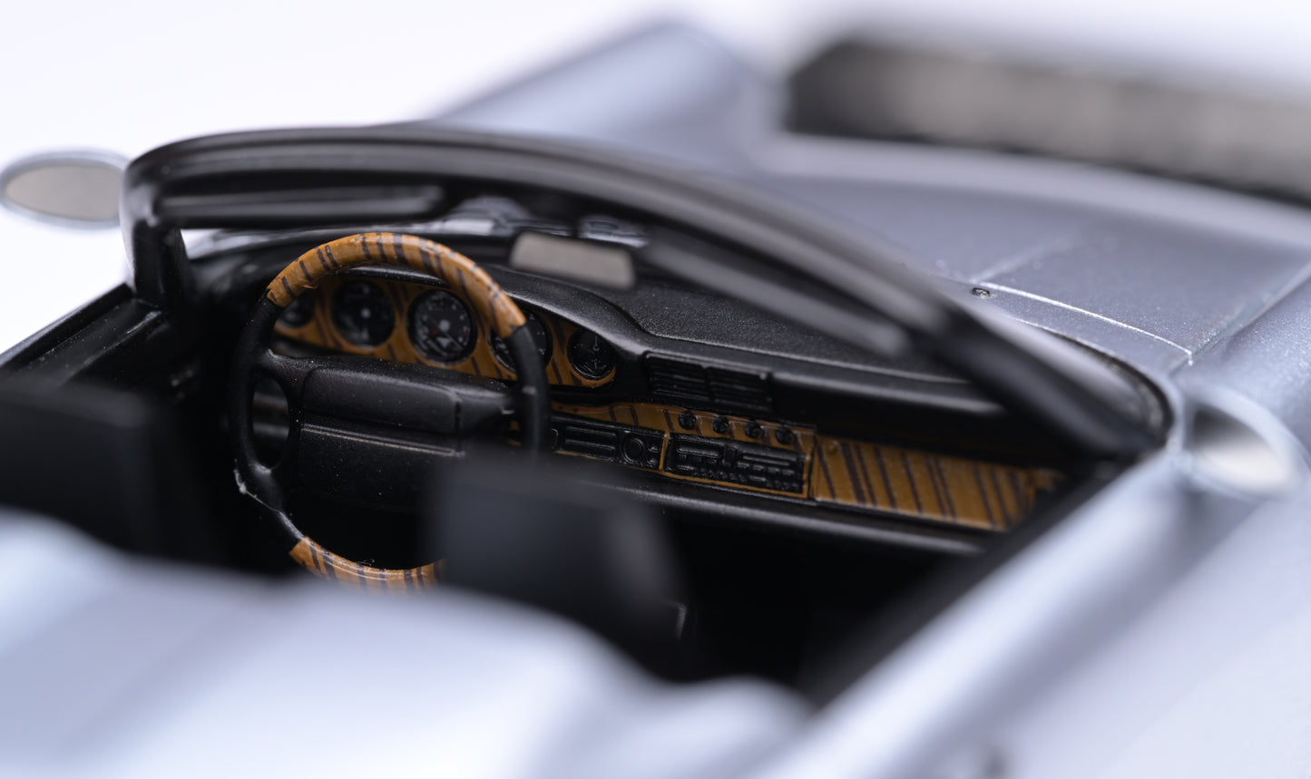 1:43 MakeUp Porsche 911 (964) Speedstar Turbo look 1993 VM166A