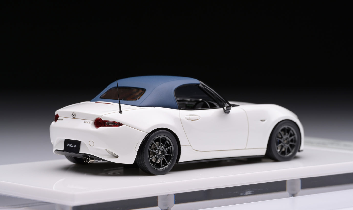 1:43 MakeUp Mazda Roadster (ND) "990S" 2022 EM764A