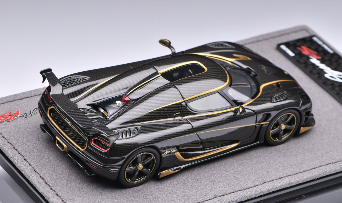 1:43 Gryning Koenigsegg Agera RS Carbon/Golden stripe