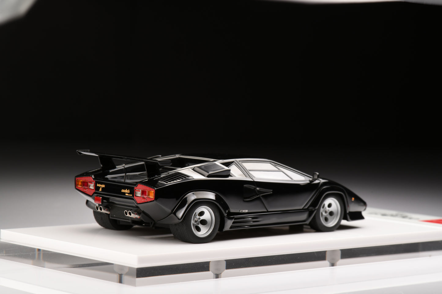 1:43 MakeUp Lamborghini Countach LP5000 QV 1988 with Rear wing EM652G Limited 50 pcs