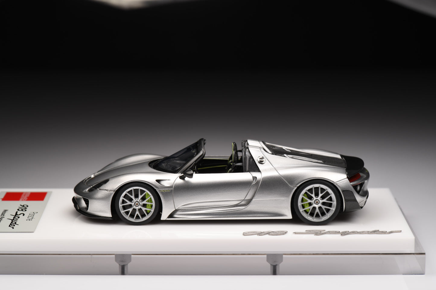 1:43 MakeUp Porsche 918 Spyder weissach package 2011 GT Silver EM569B