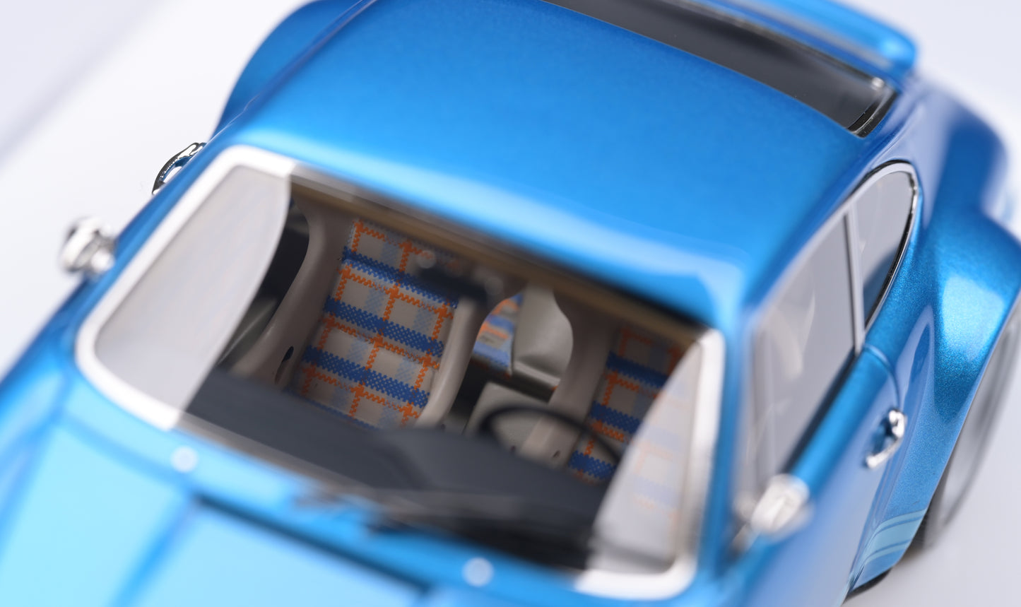 1:43 MakeUp Porsche Singer(964) Light Blue Metallic VM111V