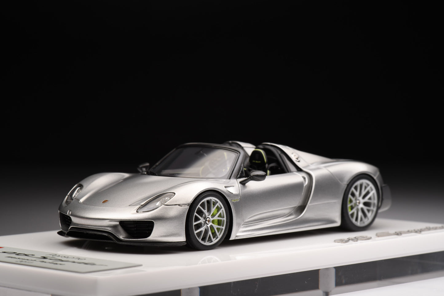 1:43 MakeUp Porsche 918 Spyder weissach package 2011 GT Silver EM569B