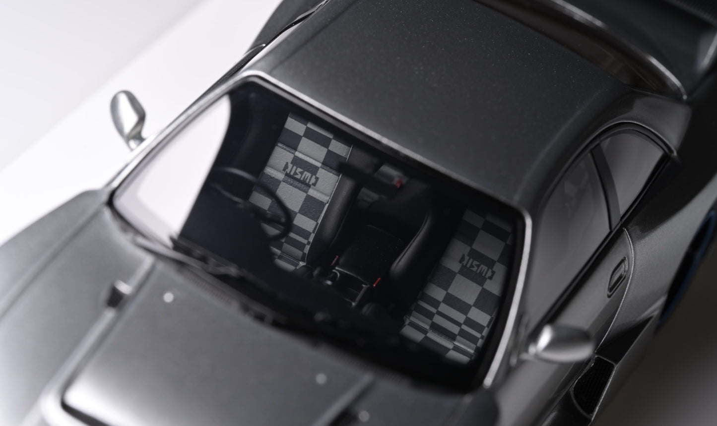 1:43 MakeUp NISMO GT-R LM ROADCAR EM500