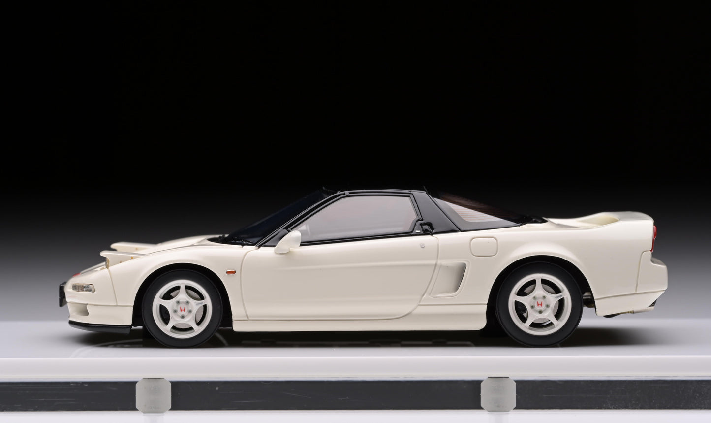 1:43 MakeUp Honda NSX-R Open Lamp EM666A