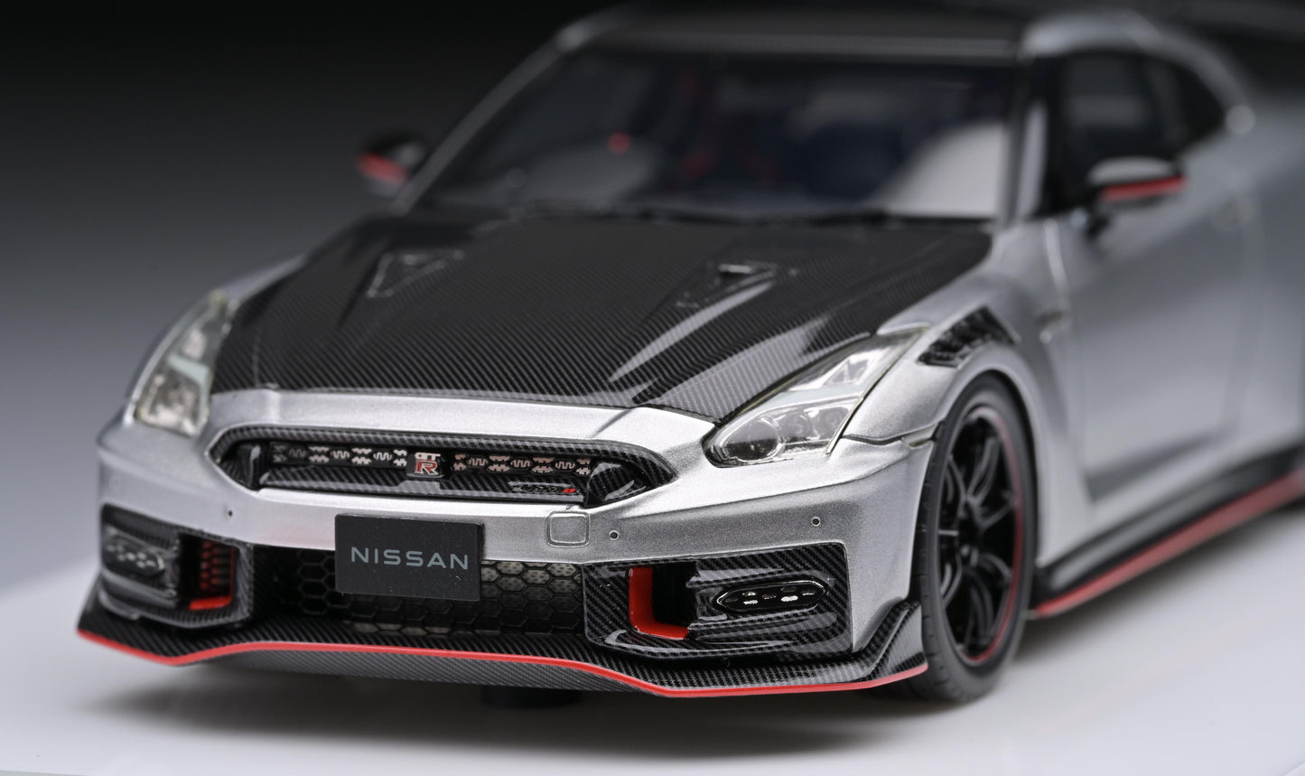1:43 MakeUp Nissan NISMO GT-R R35 Special edition Ultimte Metal Silver EM709C