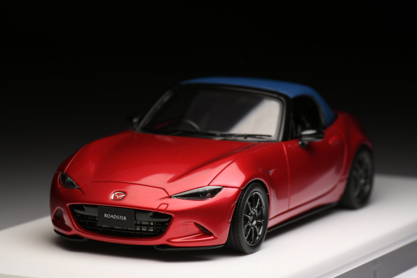 1:43 MakeUp Mazda Roadster(ND)990S EM764C