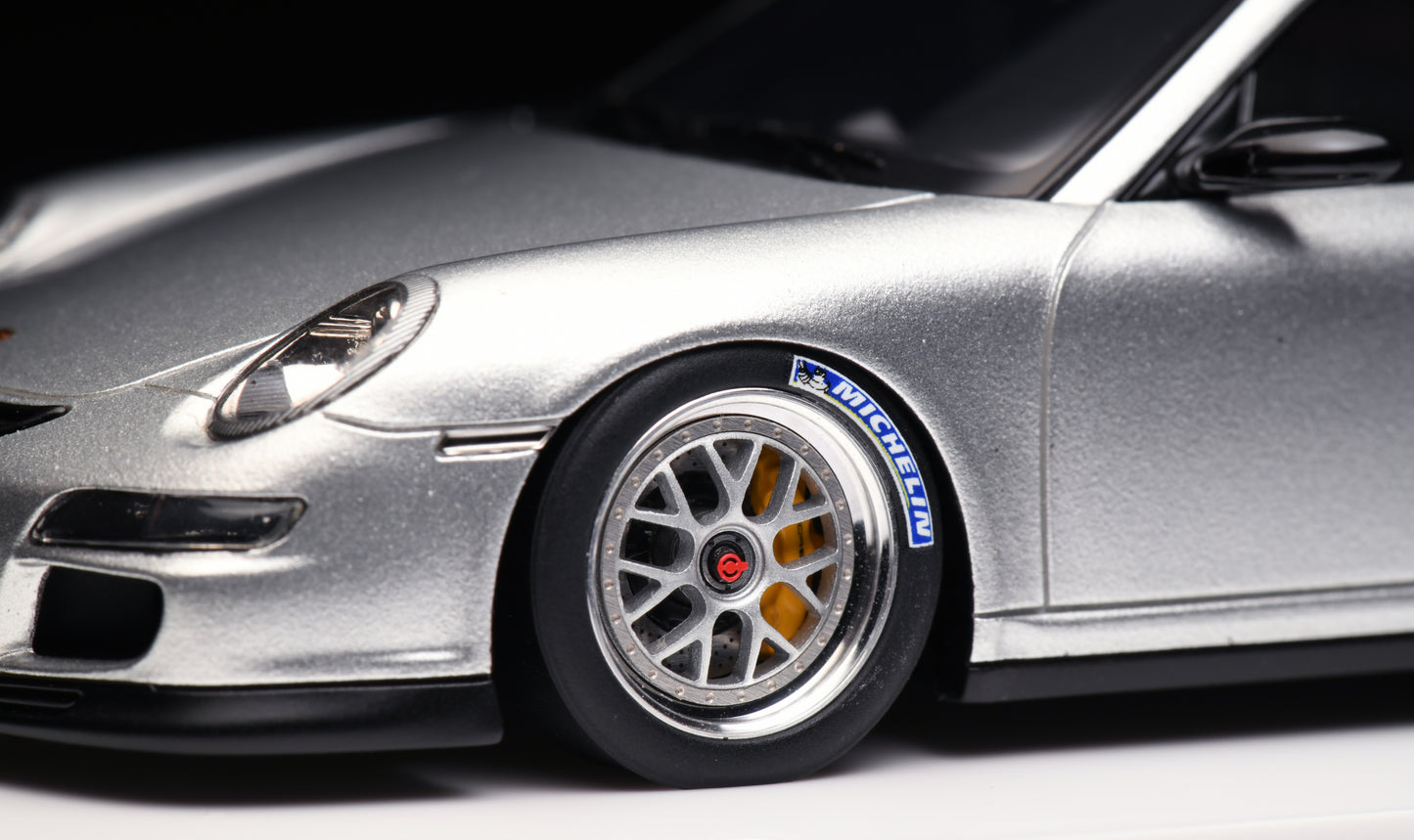 1:43 メイクアップ ポルシェ 911(997)GT3 RS (BBS カップホイール) EM710C