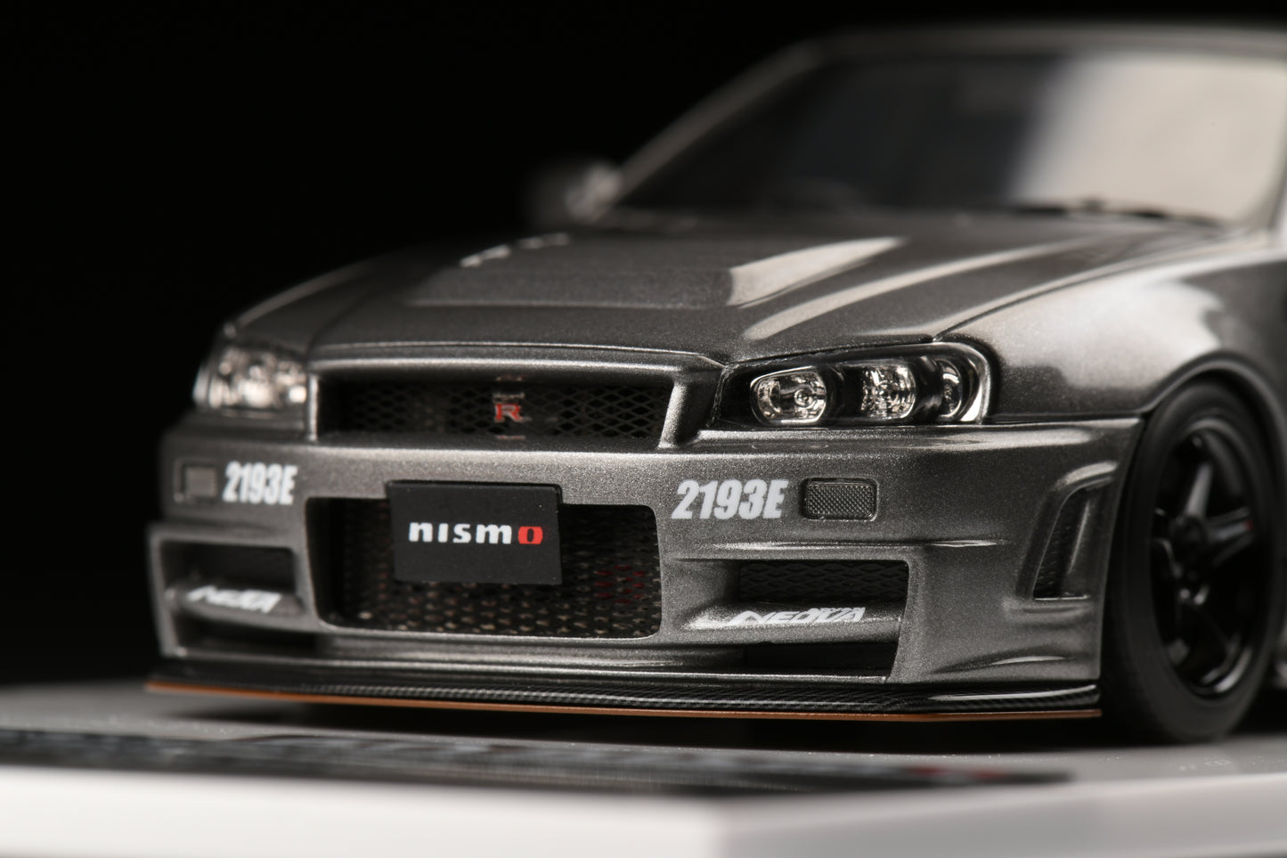 1:43 MakeUp NISSAN SKYLINE GT-R (NISMO BNR34 CRS Version) EM422A