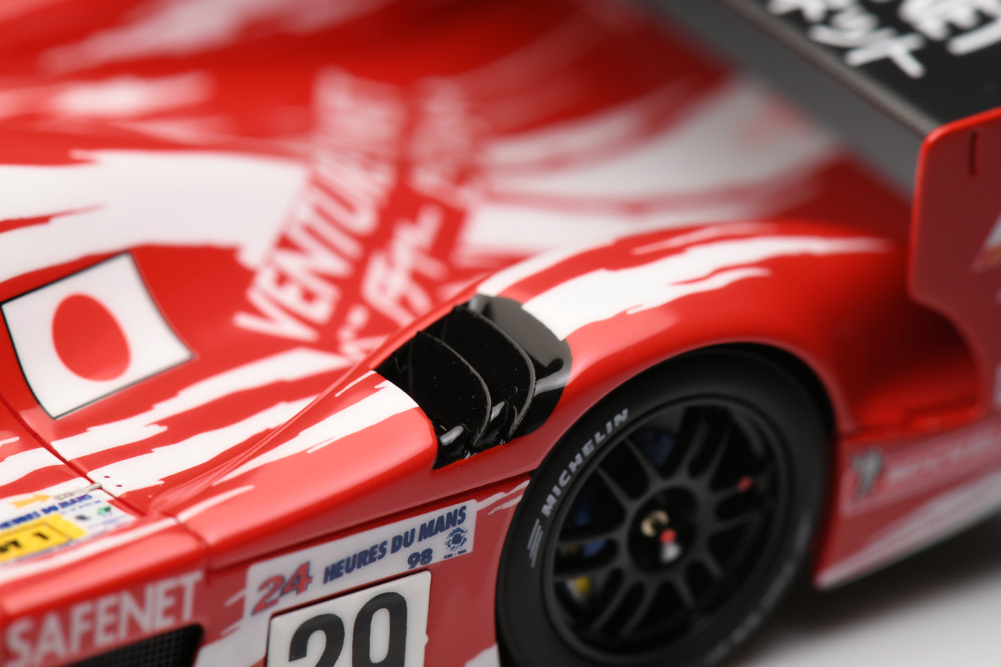 1:43 MakeUp TOYOTA TS020 "Toyota Motorsport" Le mans 24h 1998 No.29 VM222C