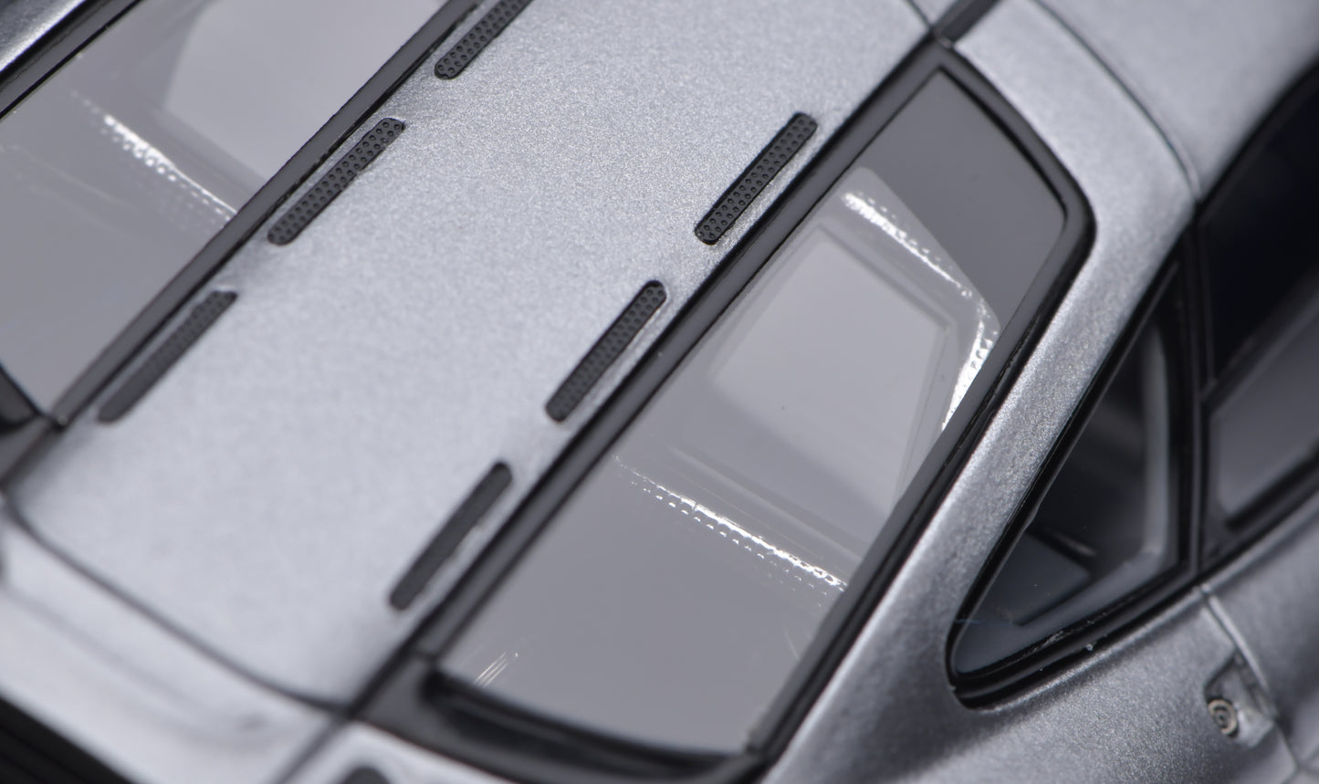 1:43 MakeUp McLaren F1 Roadcar 1994 EM748A