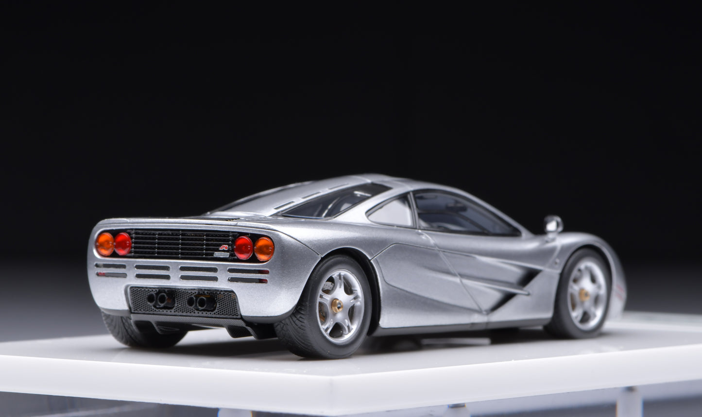1:43 MakeUp McLaren F1 Roadcar 1994 EM748A