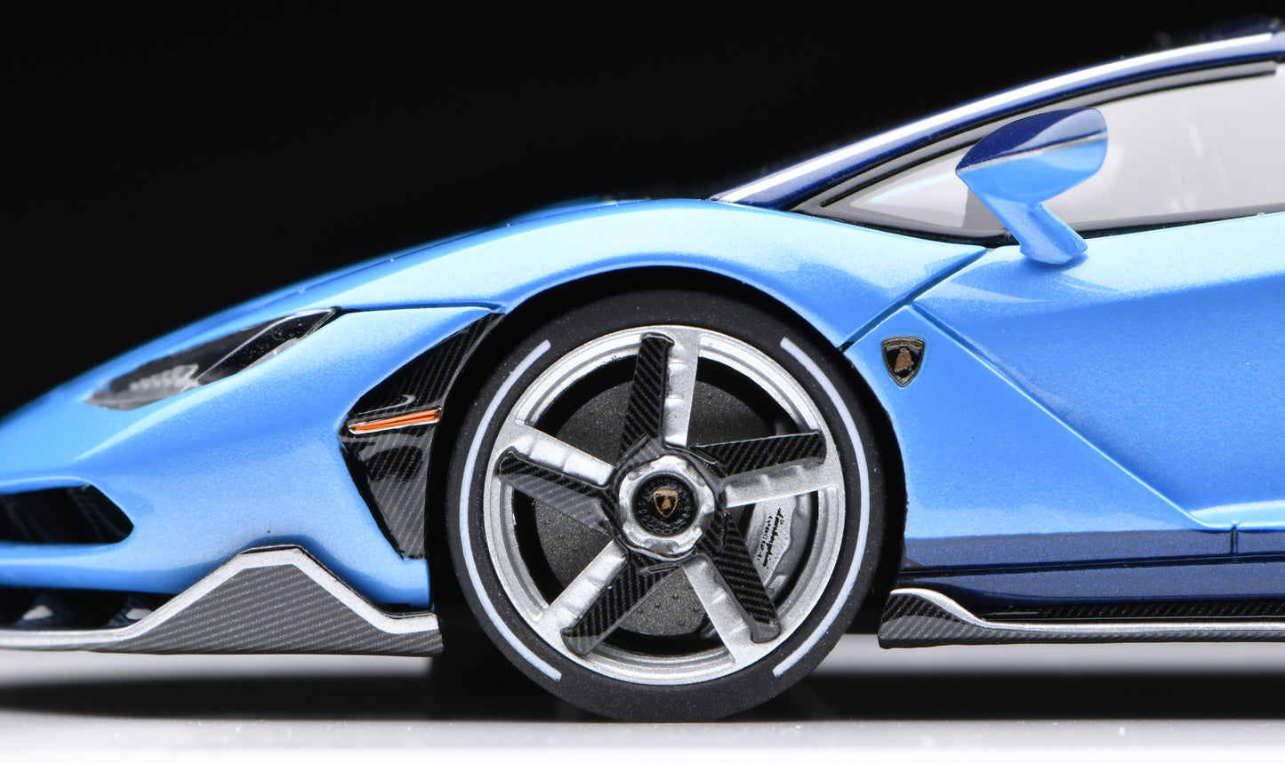1:43 MakeUp Lamborghini Centenario Roadster 2016 (Wing Up) EM783E
