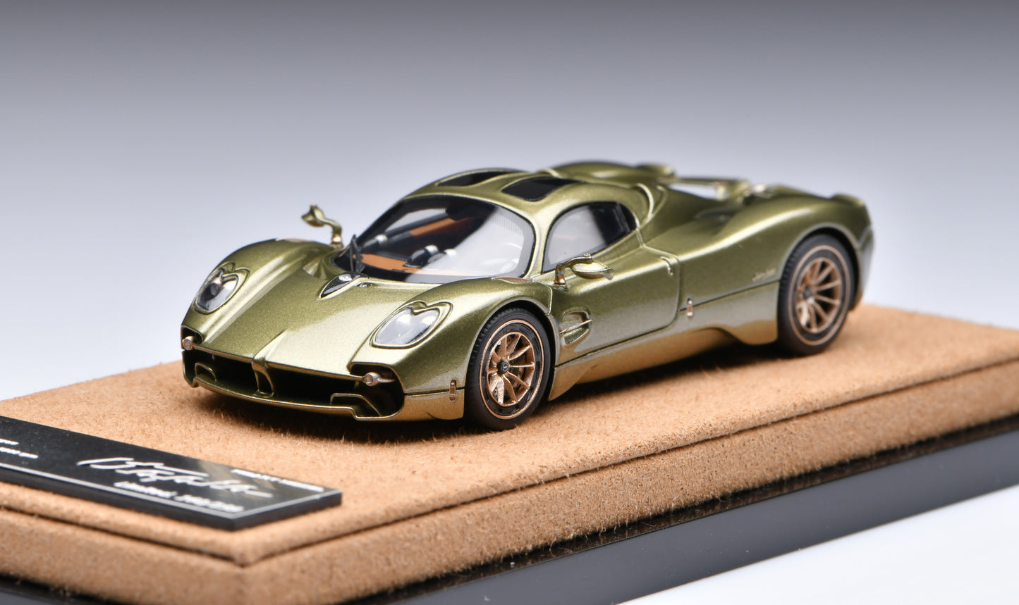 1:64 Figart Pagani Utopia Verde Pampa LG64001E