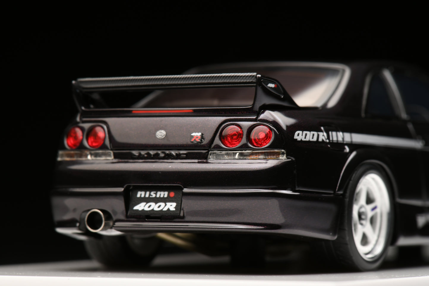 1:43 MakeUp Nissan Nismo 400R 1996 EM397B