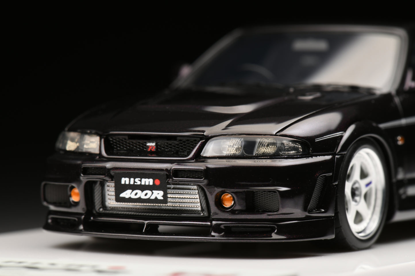 1:43 MakeUp Nissan Nismo 400R 1996 EM397B