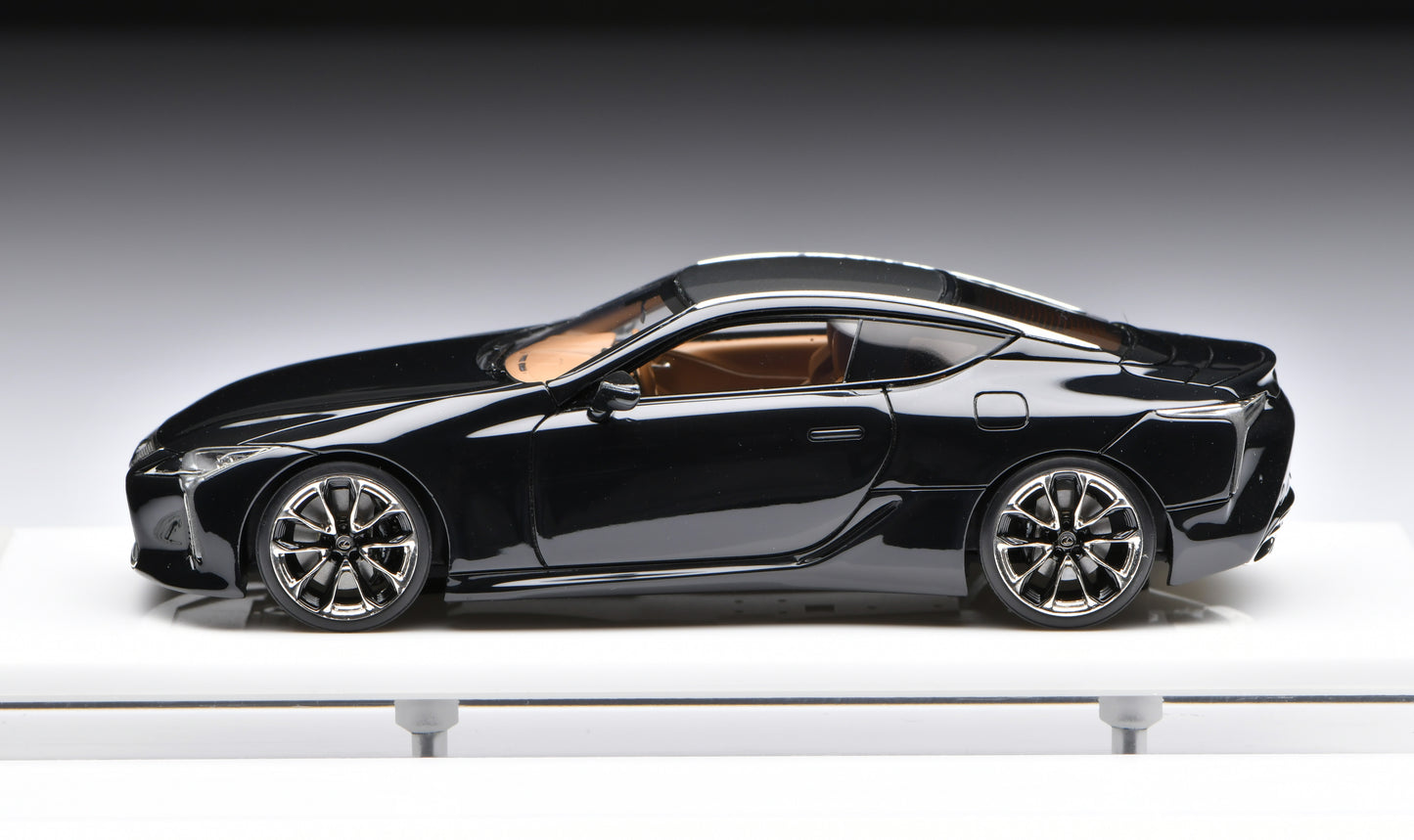 1:43 MakeUp Lexus LC500 "S Package"2020 EM557D Black