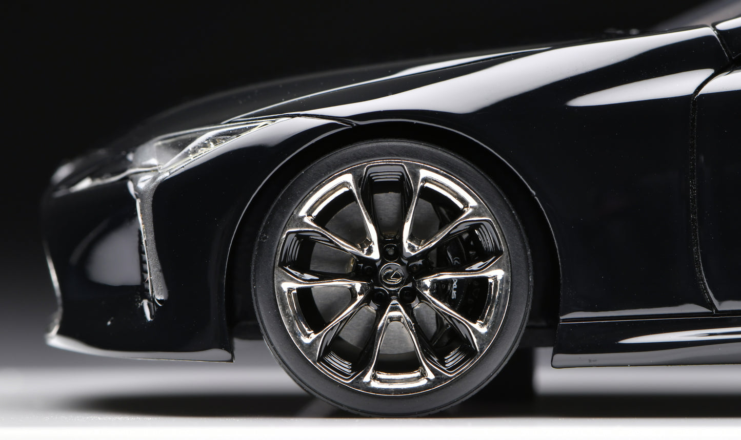 1:43 MakeUp Lexus LC500 "S Package"2020 EM557D Black