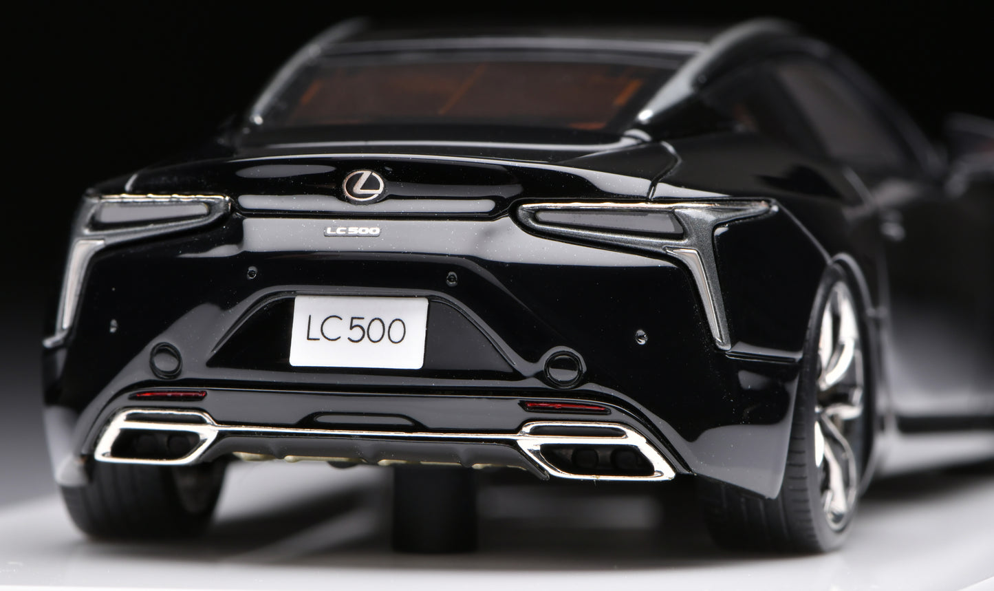 1:43 MakeUp Lexus LC500"Patina Elegance"2 EM561C Graphite Black Glass Flake