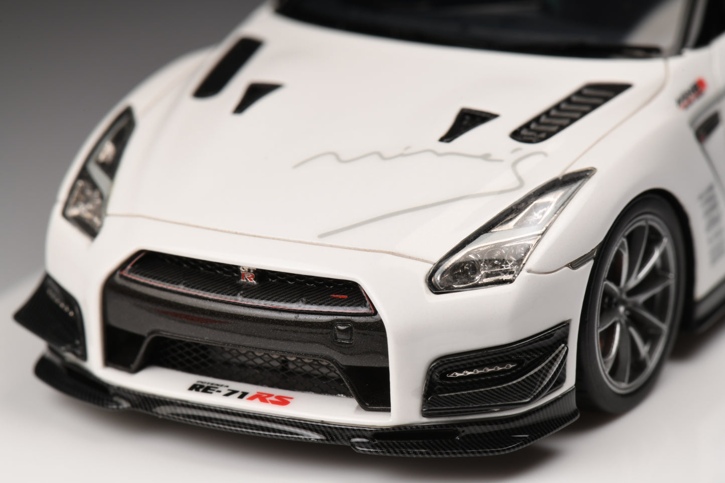 1:43 MakeUp Mine’s GT-R (R35) 2021 EM643