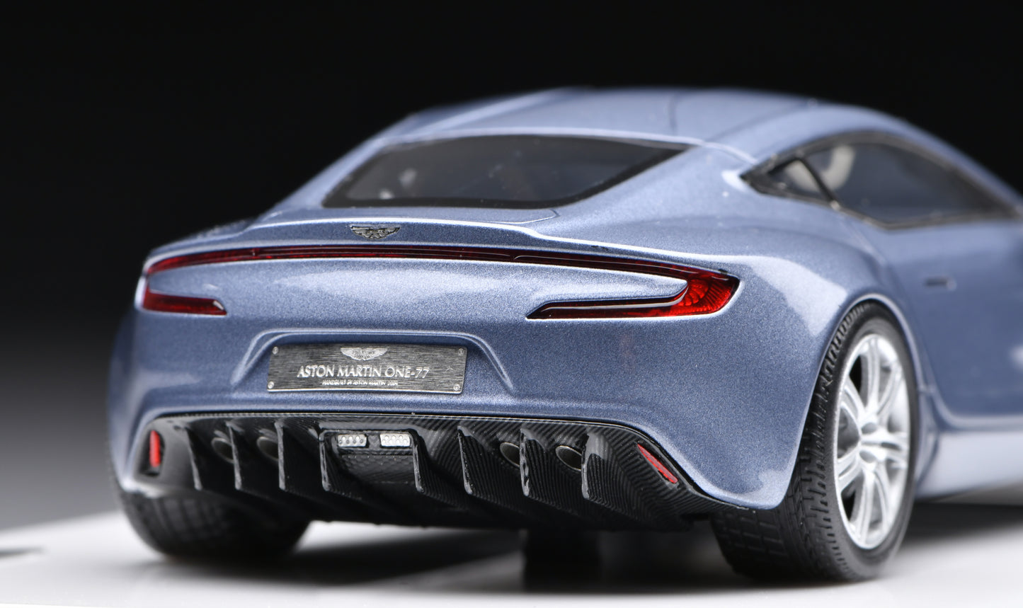 1:43 Figart Aston Martin ONE-77 Villa d "Este Blue"