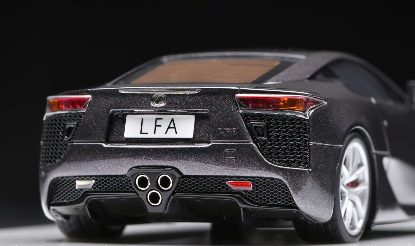 1:43 MakeUp Lexus LFA 2010 Bwown Stone AXELLWORKS EM573 AX1