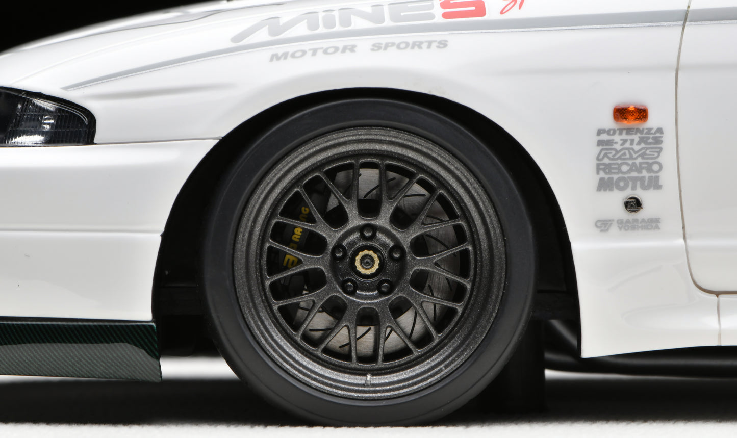 1:18 MakeUp Nissan Skyline GTR R33 BUILT BY LEGENDS Mine's EML133