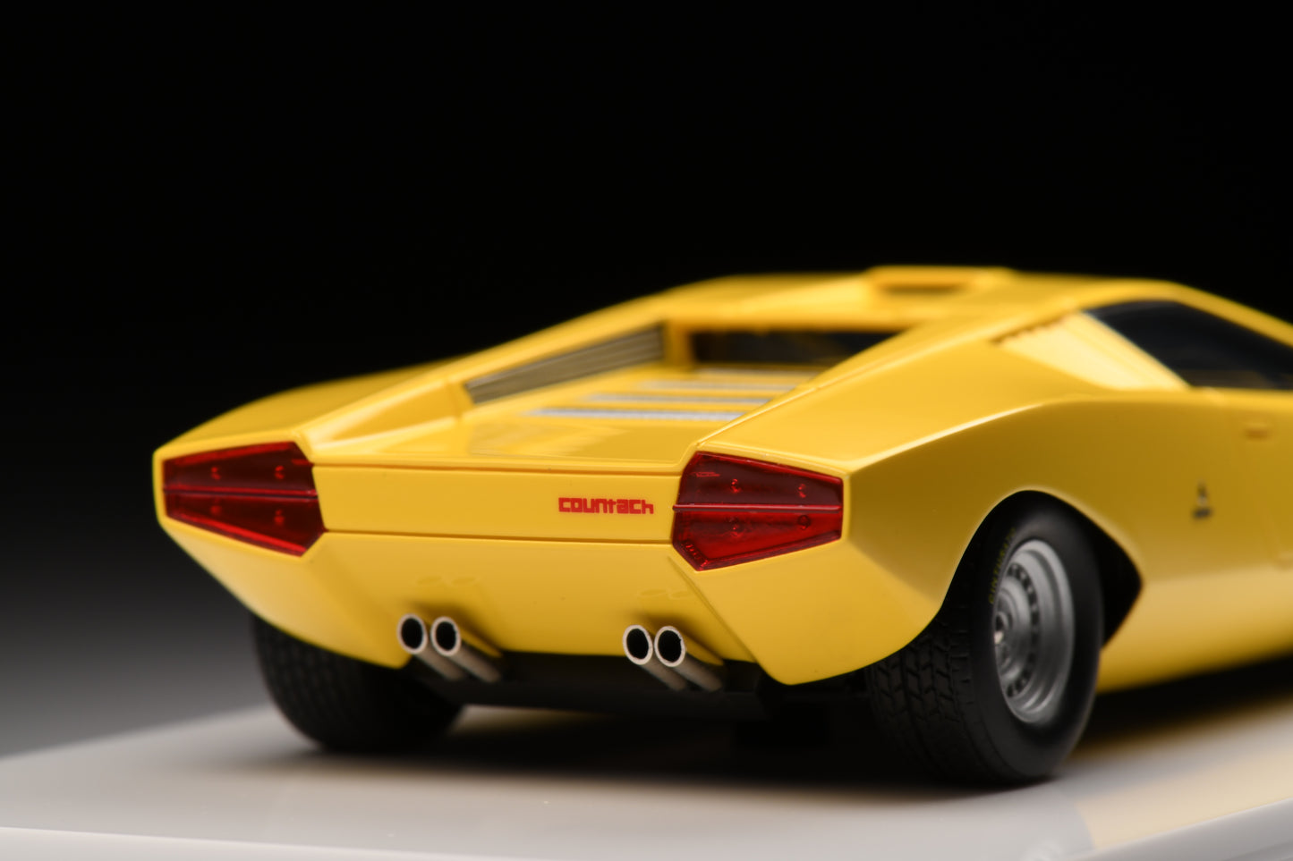 1:43 MakeUp Lamborghini Countach LP500 Bertone Geneva Motor Show 1971 EM210