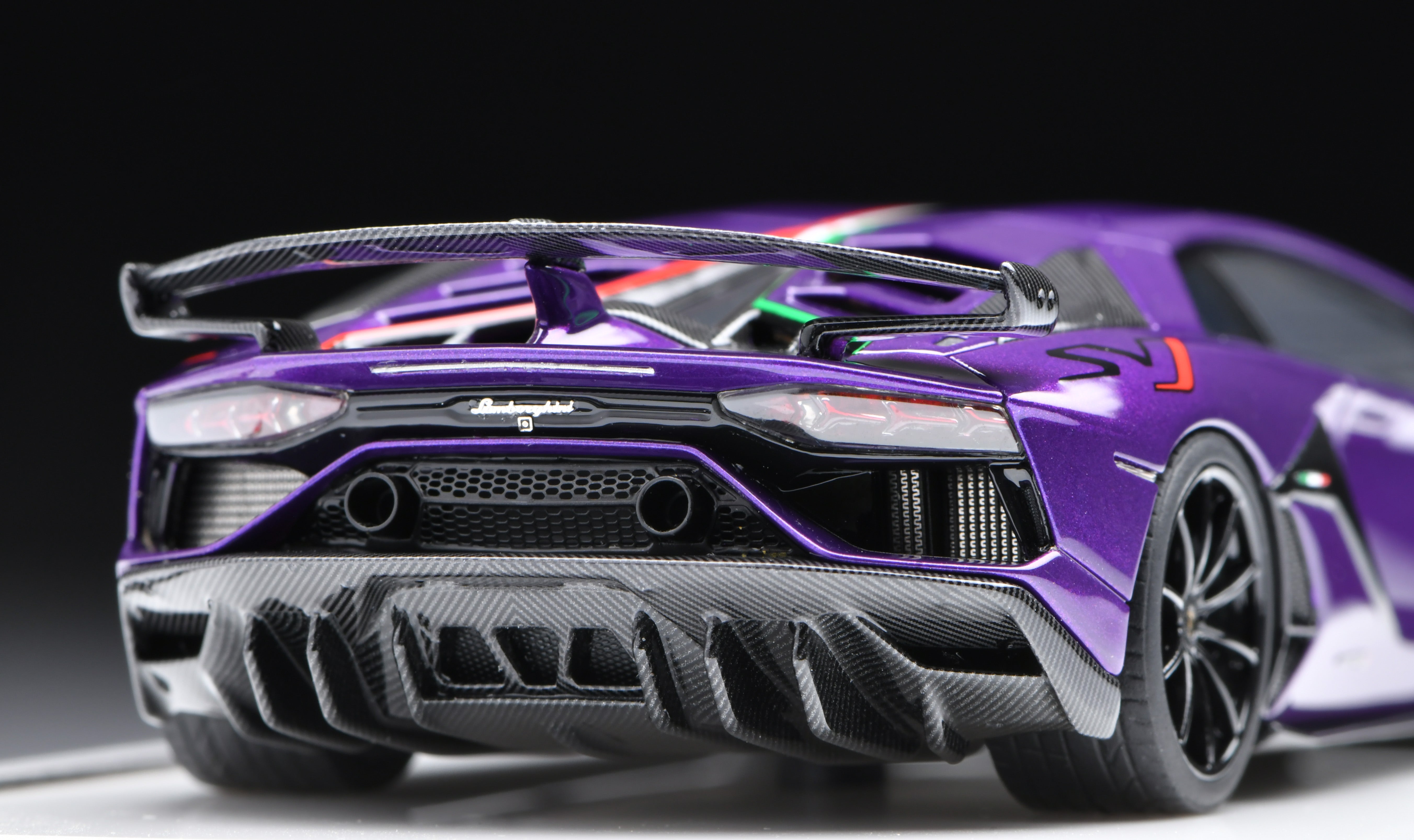 1:43 MakeUp Lamborghini Aventador SVJ 2018 (Nireo wheel)Viola