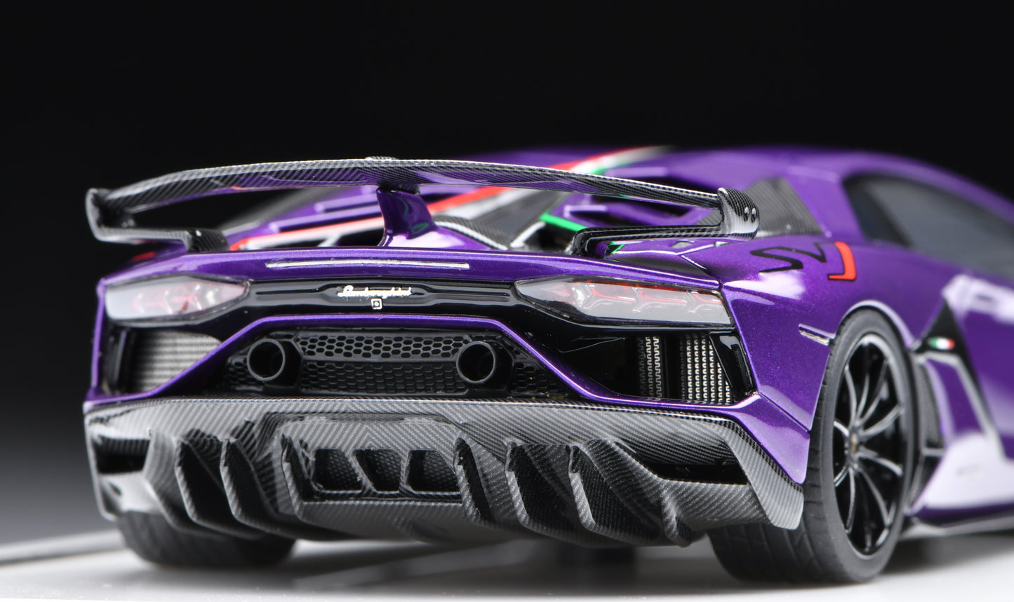 1:43 MakeUp Lamborghini Aventador SVJ 2018 (Nireo wheel)Viola Pasifae EM513G