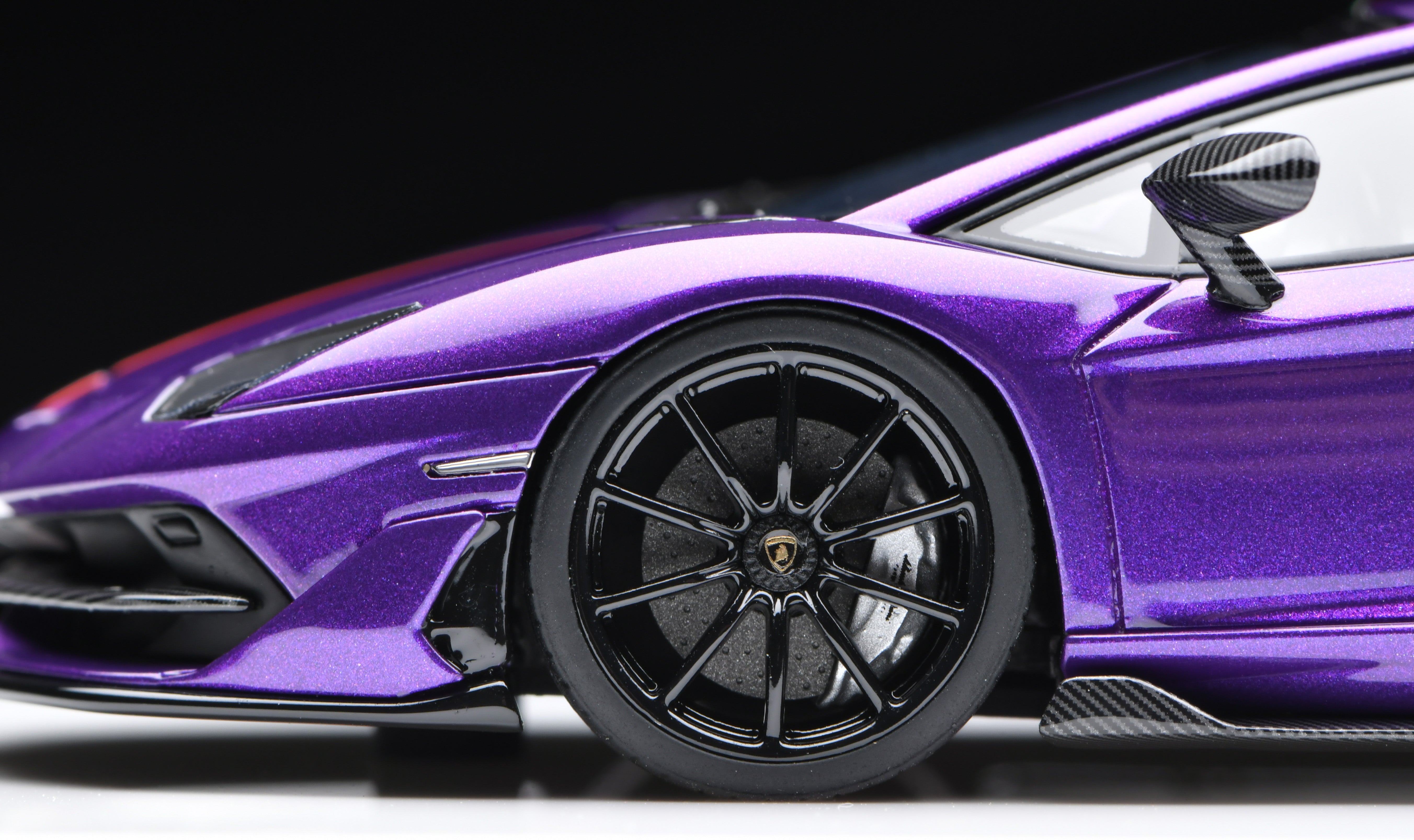 1:43 MakeUp Lamborghini Aventador SVJ 2018 (Nireo wheel)Viola