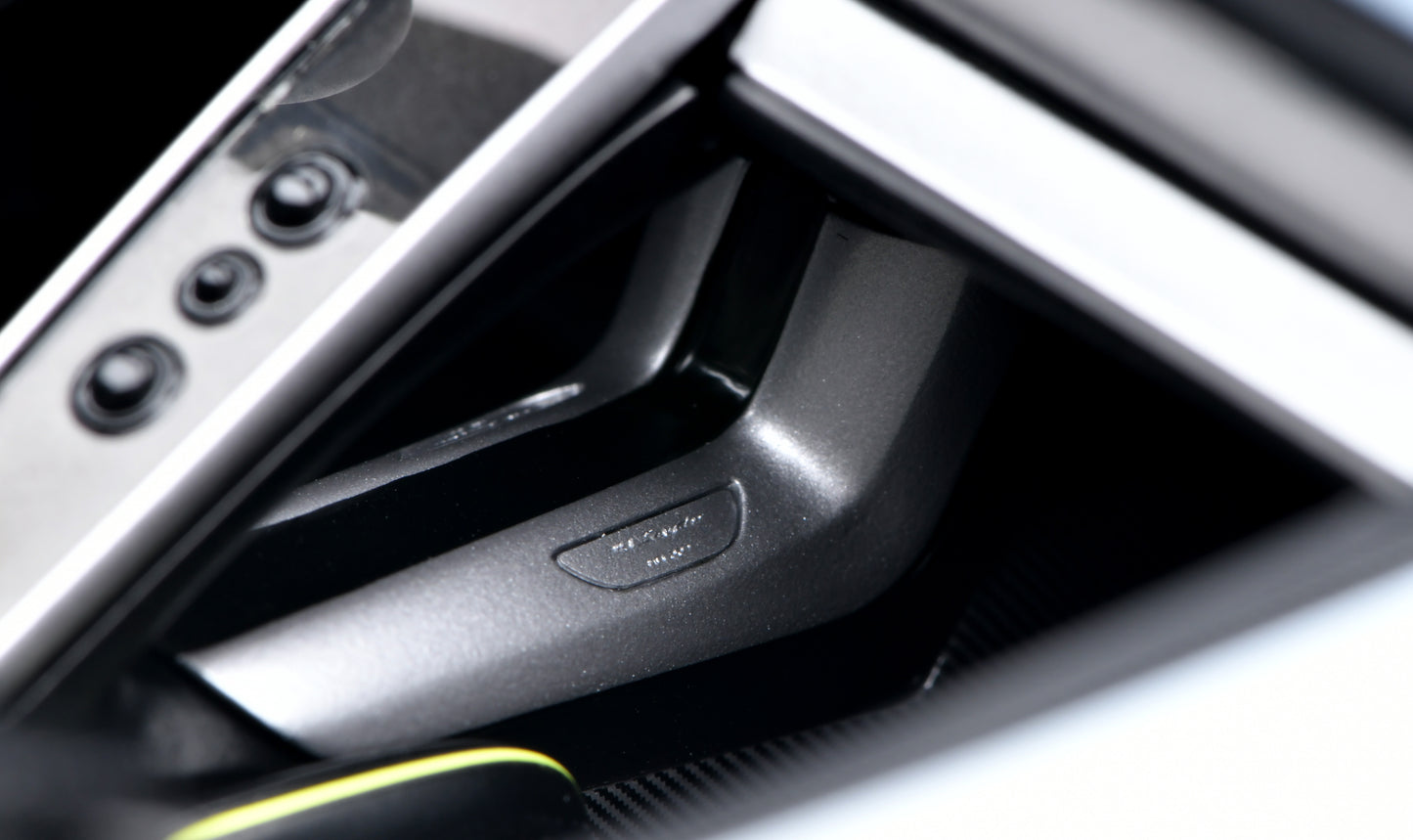 1:18 MakeUp Porsche 918 Spyder Liquid Metal Chrome Blue EML045F