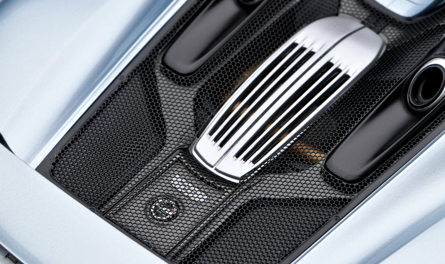 1:18 MakeUp Porsche 918 Spyder Liquid Metal Chrome Blue EML045F