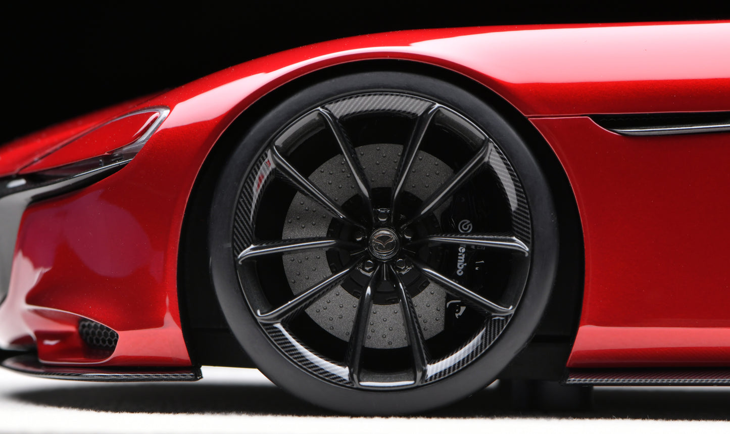 1:18 MakeUp Mazda RX-VISION 2015 EML023