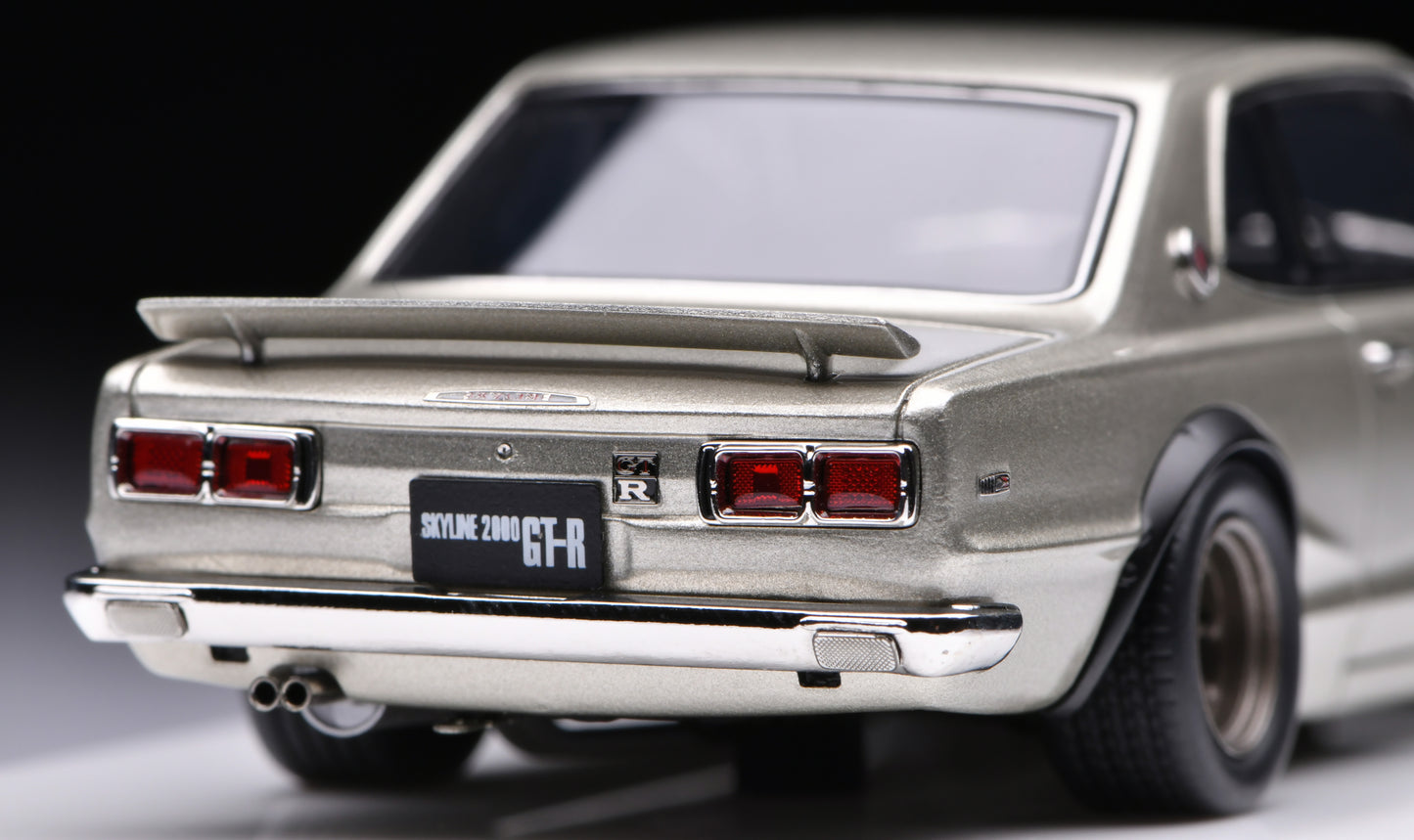 1:43 MakeUp Nissan Skyline 2000 GT-R KPGC10 RS watanabe 8 spoke VM273A