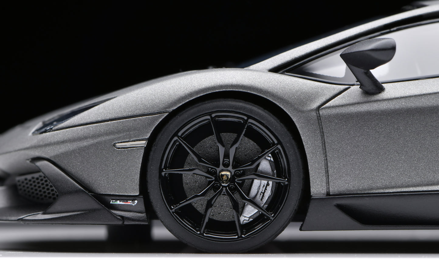 1:43 MakeUp Lamborghini Aventador LP720-4 50'Anniversario Grigio Titans EM285M