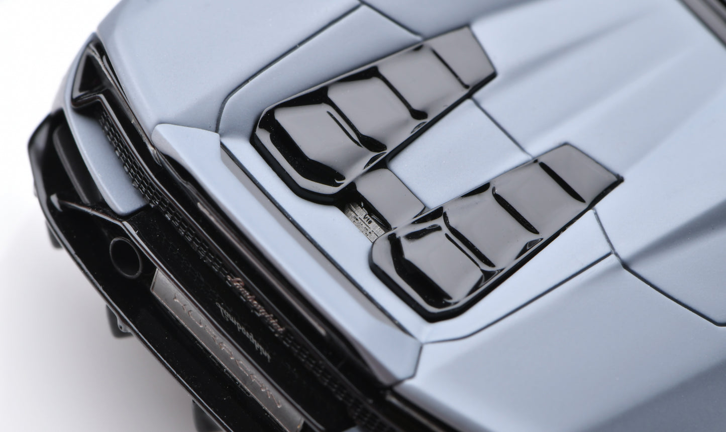 1:43 MakeUp Lamborghini Huracan EVO Spyder (Loge Wheel) Grigio Acheso EM524D