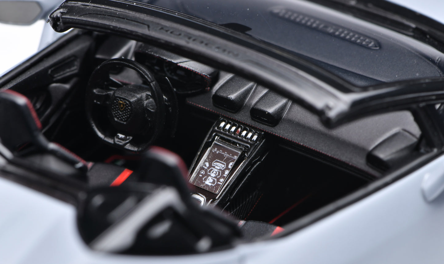 1:43 MakeUp Lamborghini Huracan EVO Spyder (Loge Wheel) Grigio Acheso EM524D