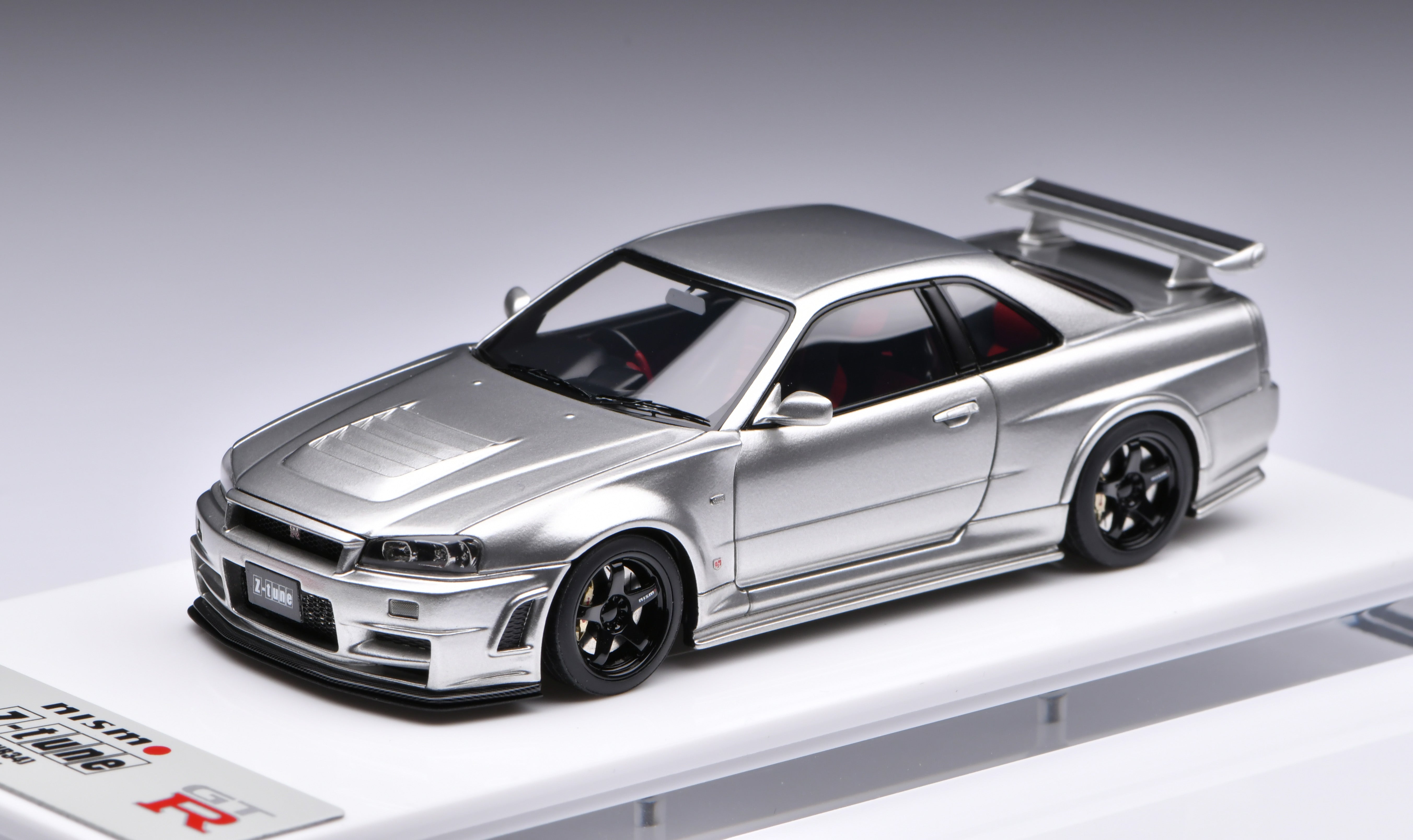 1:43 MakeUp Nissan NISMO R34 GT-R Z-Tune Silver EM396A – Venom Model