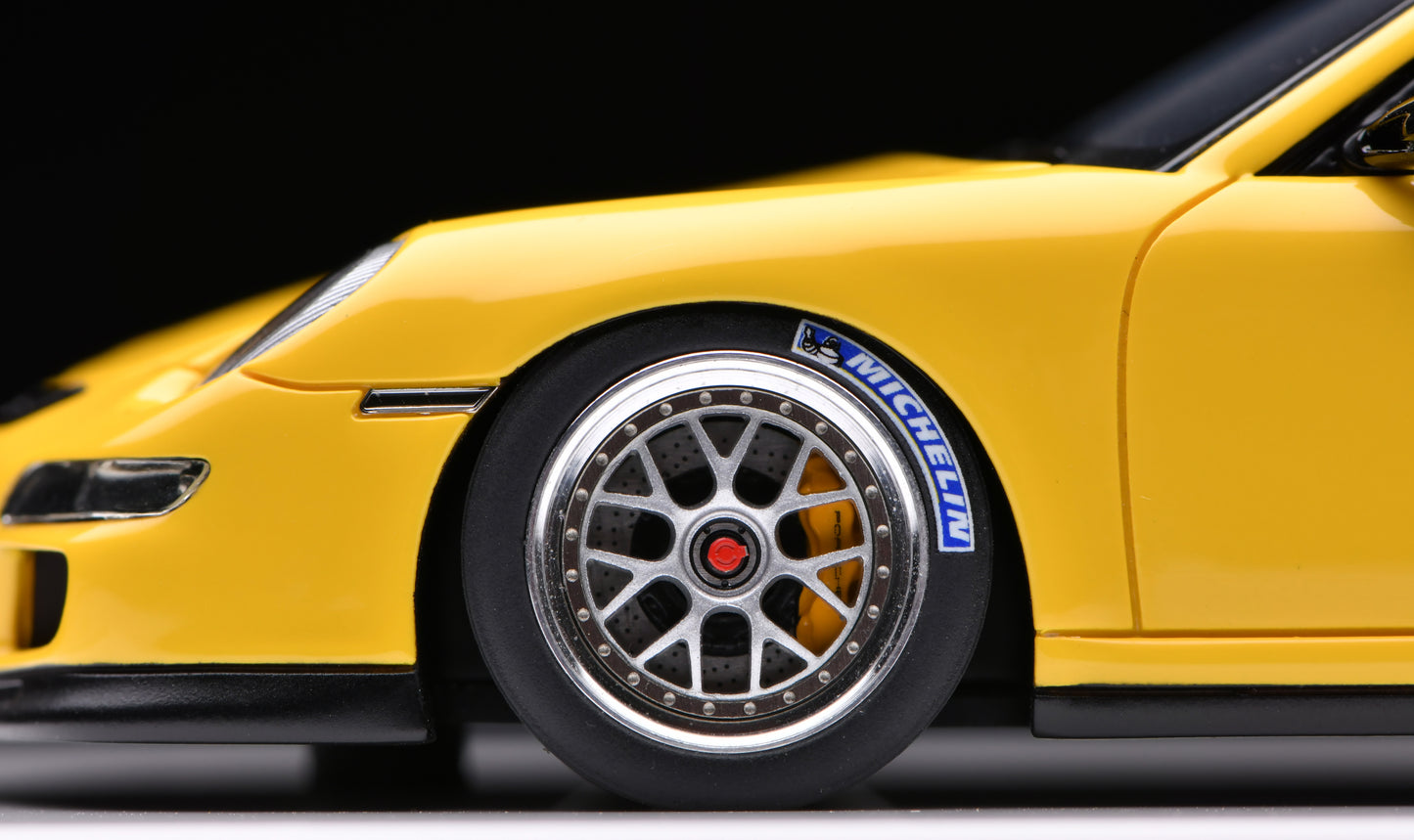 1:43 MakeUp Porsche 911 (997)GT3 RS(BBS Cup Wheel) Speed Yellow EM710E