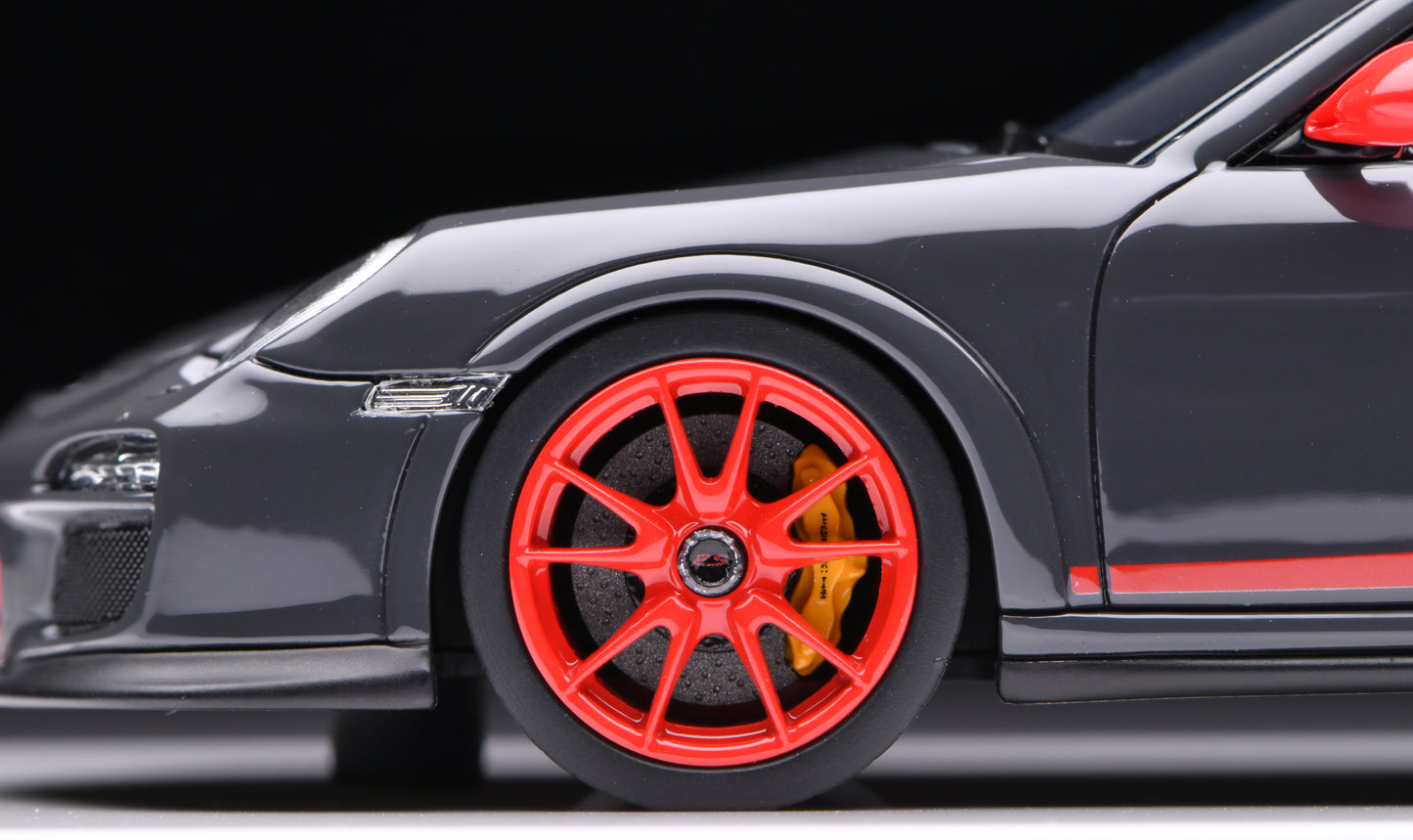 1:43 MakeUp Porsche 911 (997.2) GT3RS Gray Black/Red Stripe EM603A