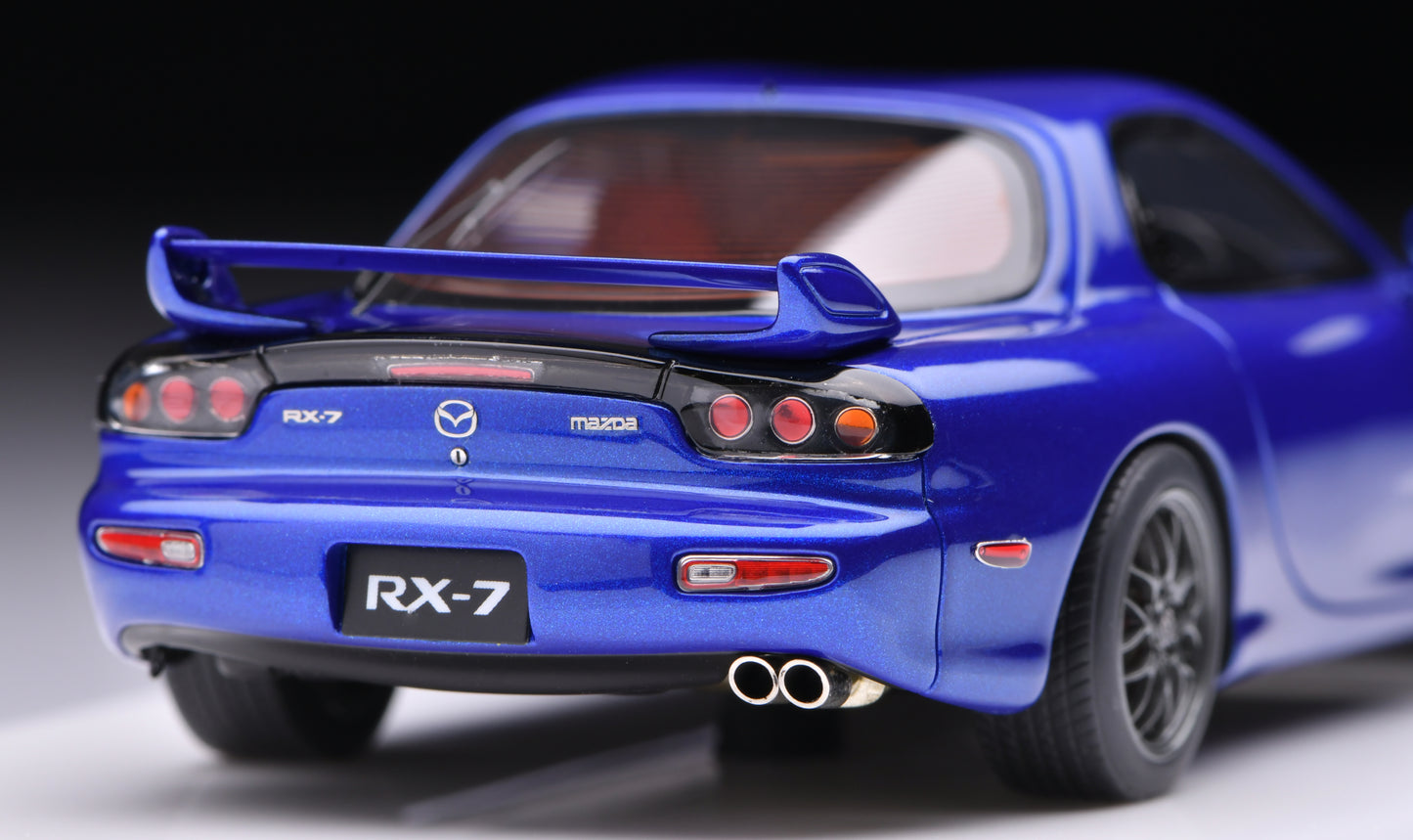 1:43 MakeUp Mazda RX-7(FD3S) Spirt R TypeA(Head lamp open)Innocent Blue Mica EM817C