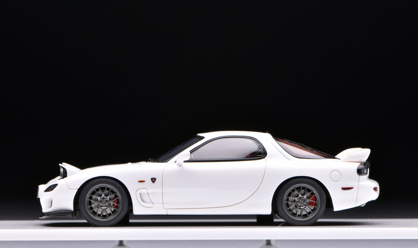 1:43 MakeUp Mazda RX-7(FD3S) Spirt R TypeA(Head lamp open)Pure White EM817B