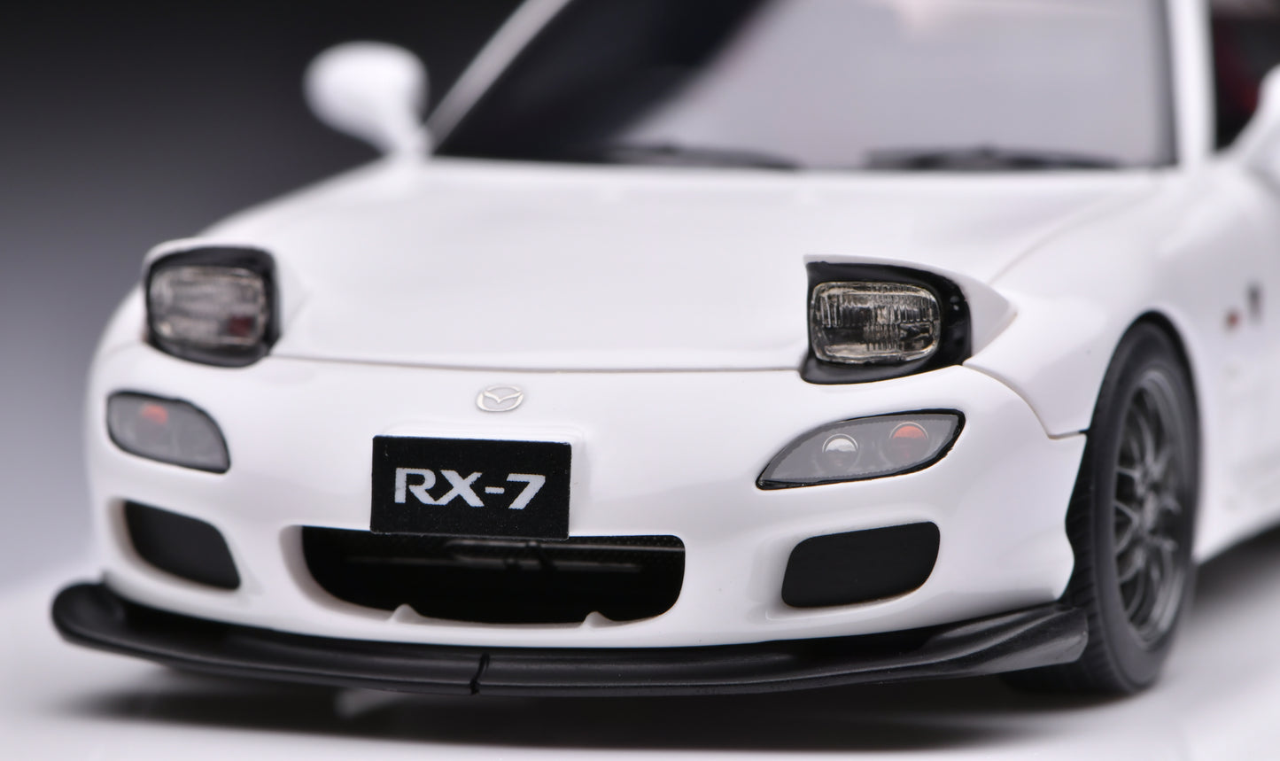 1:43 MakeUp Mazda RX-7(FD3S) Spirt R TypeA(Head lamp open)Pure White EM817B